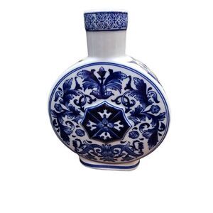 Bombay Moon Vase Ceramic Blue White Oriental Asian Made In China Collectible